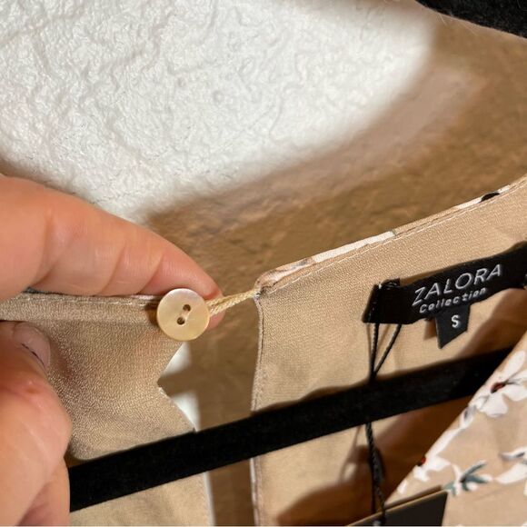 Zalora Collection Floral Nude Printed Bell Sleeve Boho Dress NWT! size Small - Picture 3 of 13